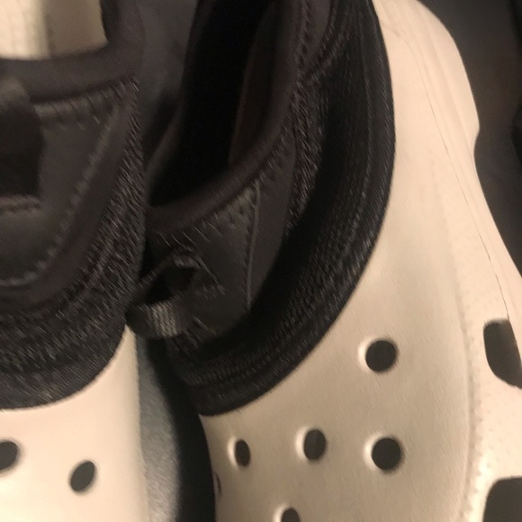 Croc Hydros - Picture 3 of 10